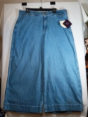 Ava & Viv Wide Leg Blue Stretch Denim Jeans with Comfort Waist NWT